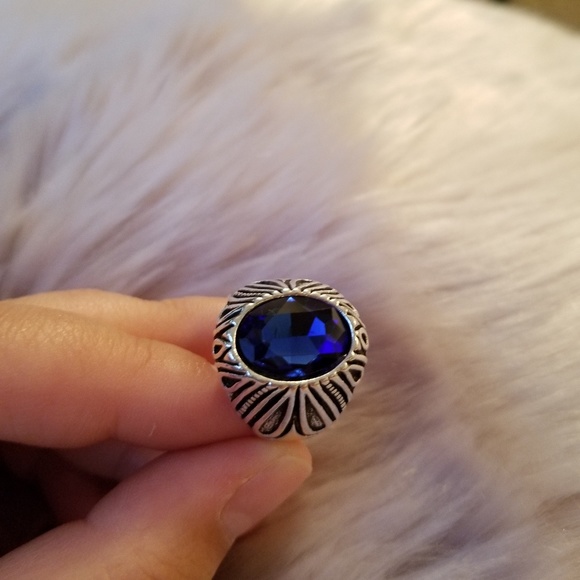 💎 Blue gem glass stone ring - Picture 5 of 7